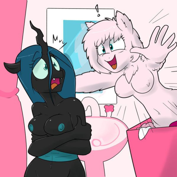 Unespected Checkup and Shower Time with fluffle puff and queen chrysalis